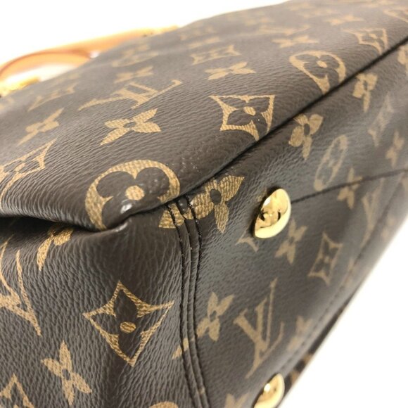 LOUIS VUITTON Brown Monogram Shoulder Bag - Picture 6 of 16